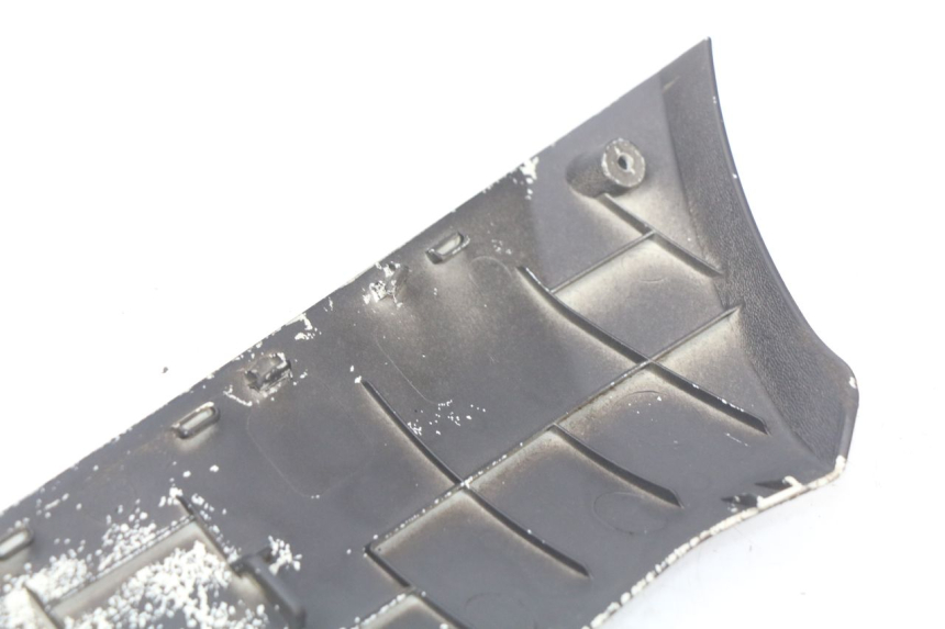 photo de RIGHT LOWER SIDE PANEL PEUGEOT KISBEE 2T 50 (2010 - 2017) - Technical close-up