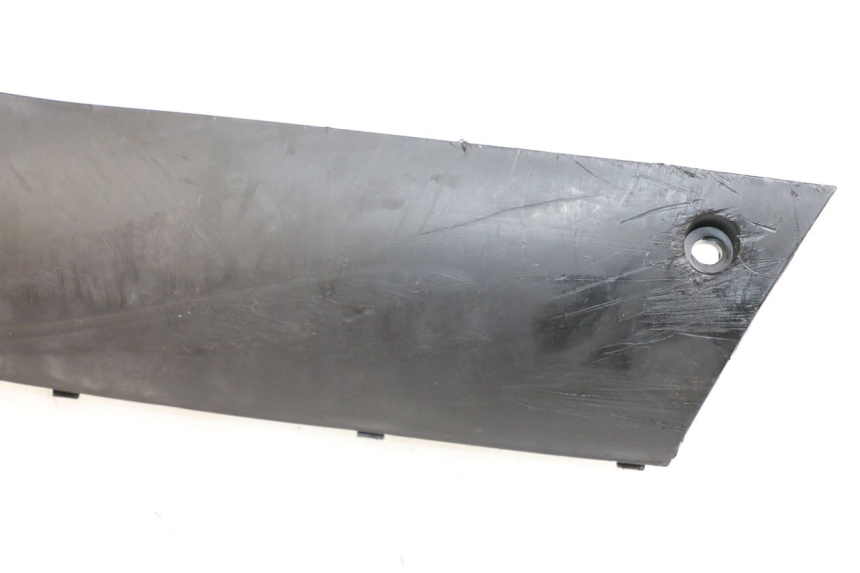 photo de RIGHT LOWER SIDE PANEL PEUGEOT KISBEE 4T 50 (2018 - 2022) - Technical close-up