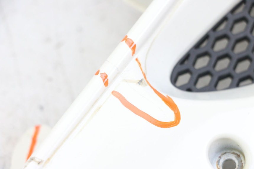 photo de RIGHT LOWER SIDE PANEL KYMCO LIKE 125 (2009 - 2016) - Checked used part