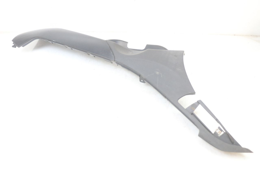 photo de RIGHT BELLY PANEL PIAGGIO MP3 HPE 350 (2018 - 2020) - Technical close-up