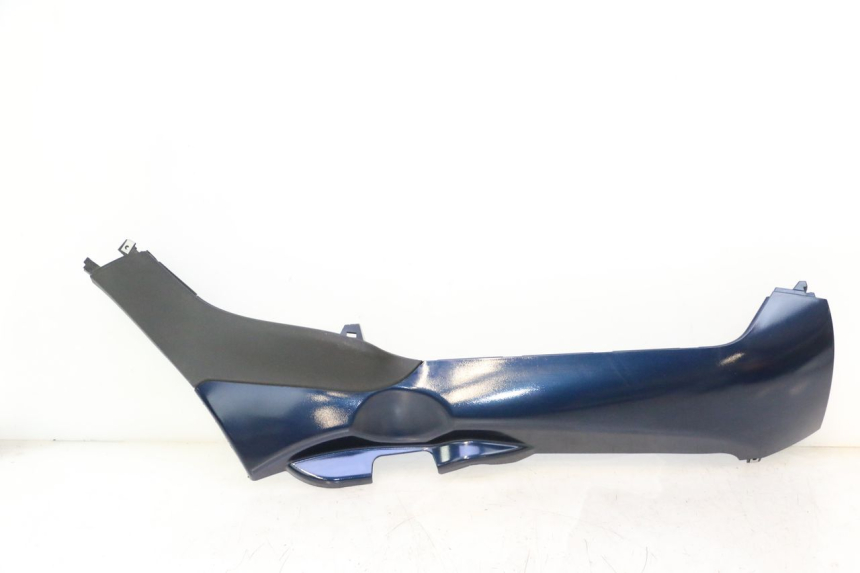 photo de RIGHT LOWER SIDE PANEL PIAGGIO MP3 LT 400 (2007 - 2012) - Main view