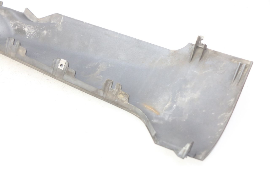 photo de RIGHT LOWER SIDE PANEL PIAGGIO MP3 500 (2011 - 2015) - Surface and material condition