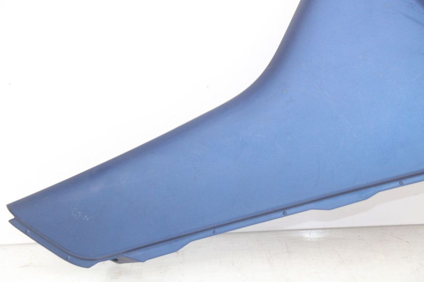 photo de RIGHT LOWER SIDE PANEL YAMAHA N-MAX NMAX 125 (2017 - 2020) - Fixing points details