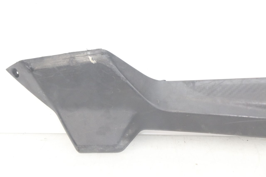 photo de RIGHT LOWER SIDE PANEL SYM ORBIT III 3 4T 50 (2018 - 2021) - Surface and material condition