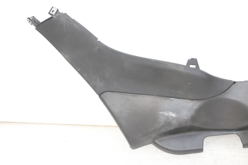 photo de RIGHT LOWER SIDE PANEL PIAGGIO MP3 LT 400 (2007 - 2012) - Additional view of the item