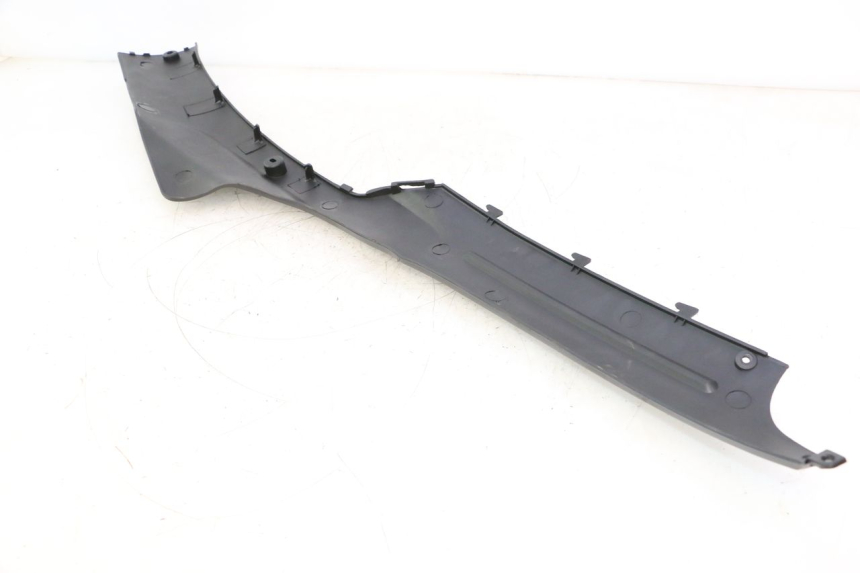 photo de RIGHT LOWER SIDE PANEL TNT MOTOR ROMA 10' 2T 50 (2011 - 2018) - Technical close-up