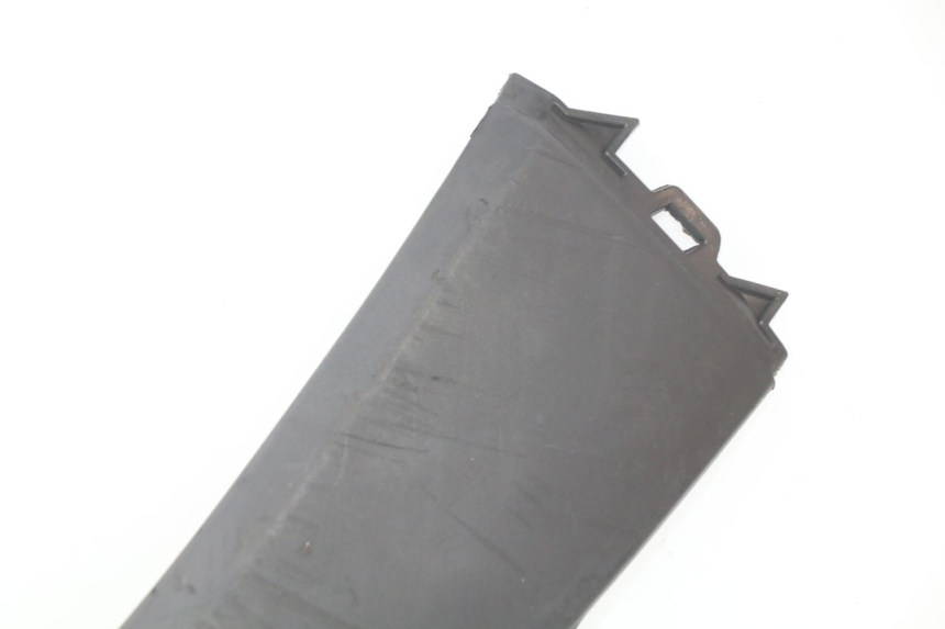 photo de RIGHT LOWER SIDE PANEL JM MOTORS SANTANA 50 (2014 - 2023) - Distinctive features