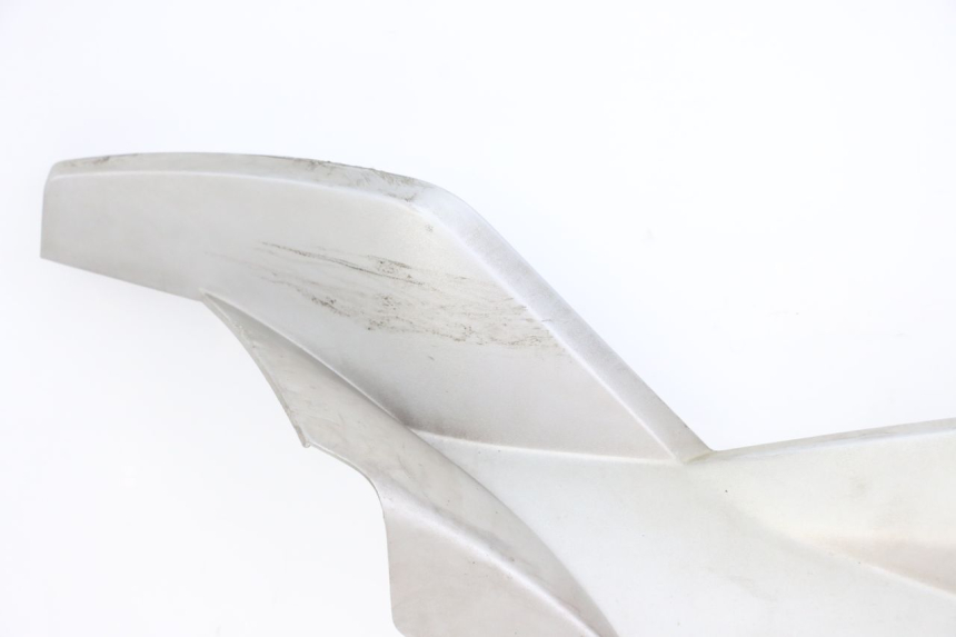 photo de RIGHT BELLY PANEL PEUGEOT SATELIS 125 (2010 - 2012) - Distinctive features