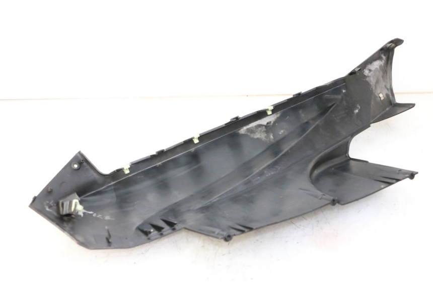 photo de RIGHT BELLY PANEL PEUGEOT SATELIS 125 (2013 - 2018) - Alternative perspective