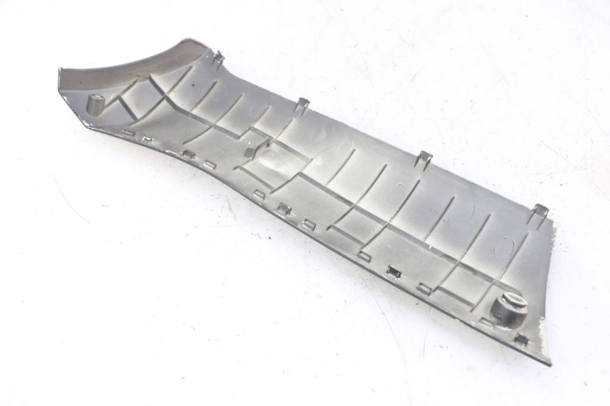 photo de RIGHT BELLY PANEL PEUGEOT STREETZONE I NAKED 2T 50 (2018 - 2020) - Alternative perspective