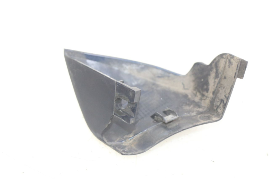 photo de RIGHT LOWER SIDE PANEL PIAGGIO VESPA LXV 125 (2006 - 2009) - Technical close-up