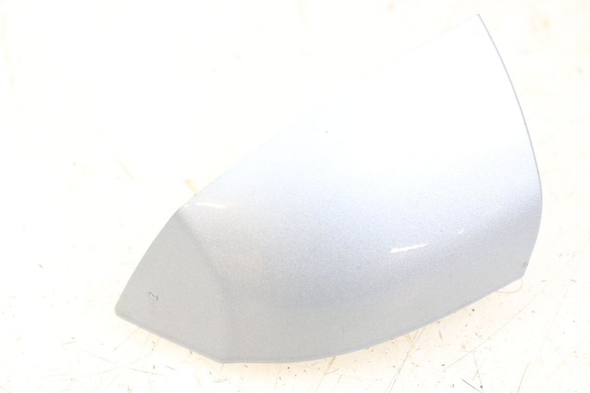 photo de RIGHT BELLY PANEL PIAGGIO VESPA PRIMAVERA 4T 50 (2021 - 2024) - Zoom on usage condition