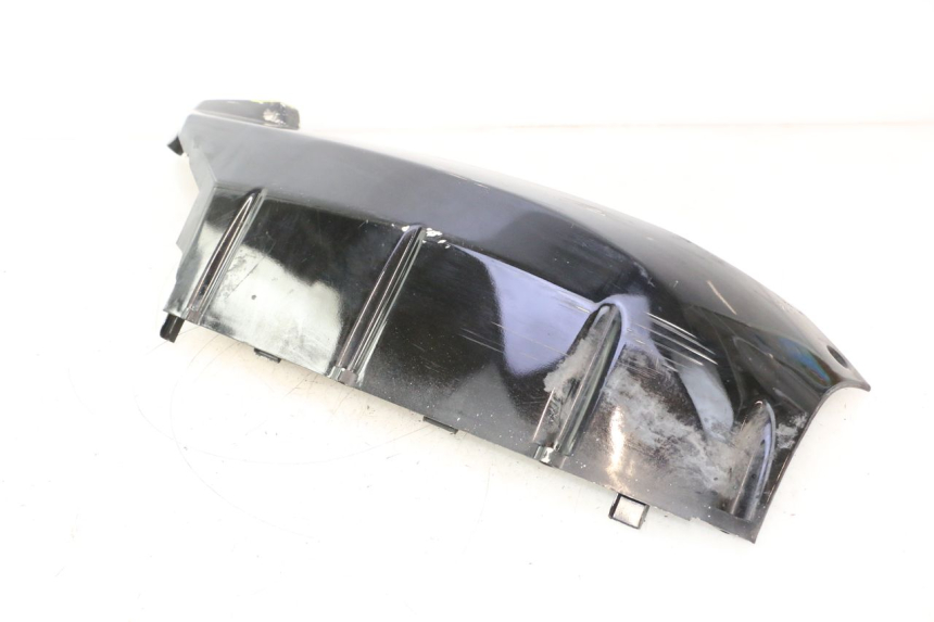 photo de RIGHT BELLY PANEL PEUGEOT VIVACITY NEW 2T 50 (2008 - 2017) - Zoom on usage condition