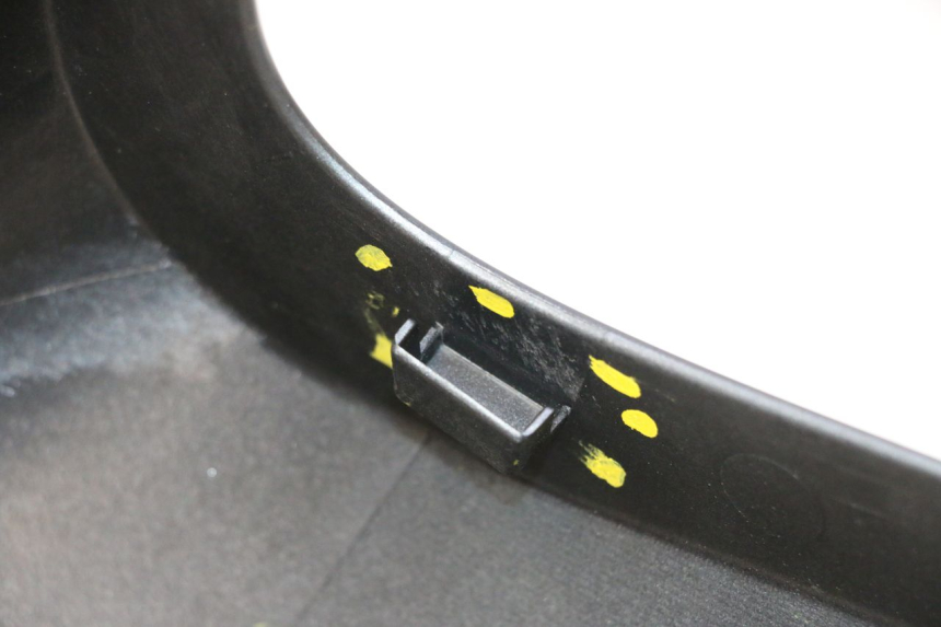 photo de RIGHT BELLY PANEL YAMAHA X-MAX XMAX 125 (2010 - 2013) - Additional view of the item