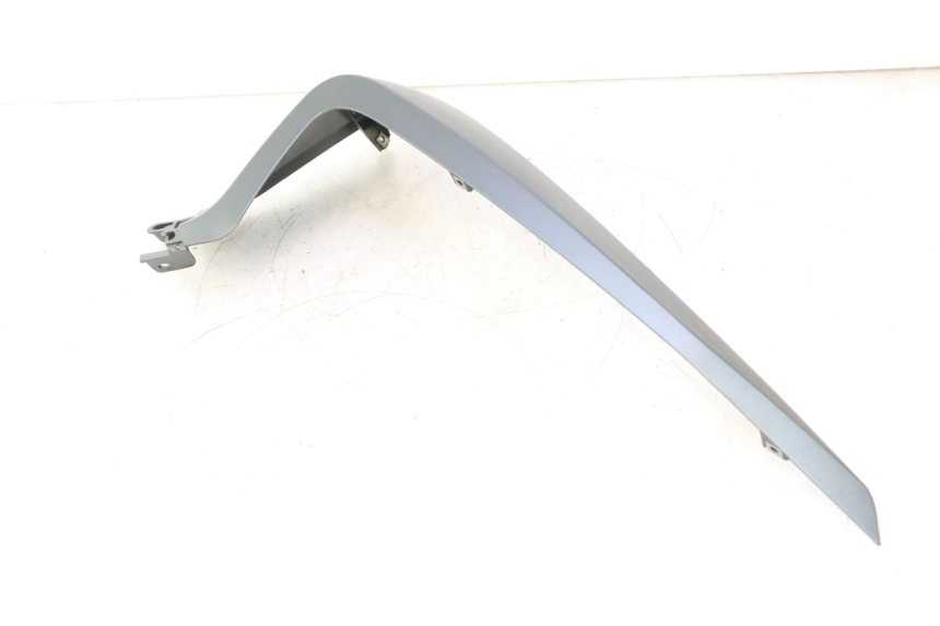photo de RIGHT BELLY PANEL YAMAHA X-MAX XMAX 125 (2010 - 2013) - Fixing points details