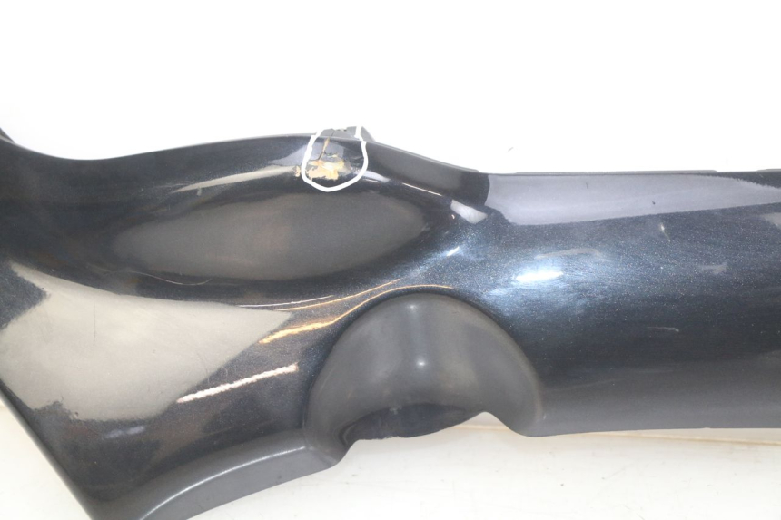 photo de RIGHT LOWER SIDE PANEL PIAGGIO X8 125 (2004 - 2007) - Markings and original references