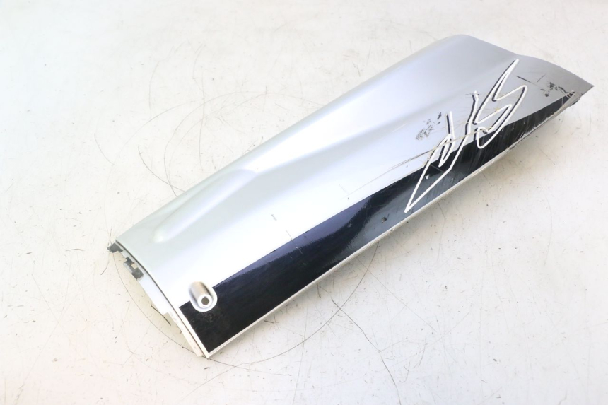 photo de RIGHT LOWER SIDE PANEL YAMAHA YP MAJESTY 125 (2002 - 2006) - Product overview