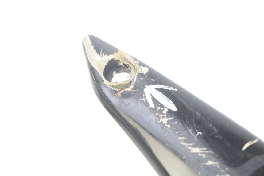 photo de RIGHT LOWER SIDE PANEL YAMAHA YZF R1 1000 (2007 - 2008) - High-resolution close-up