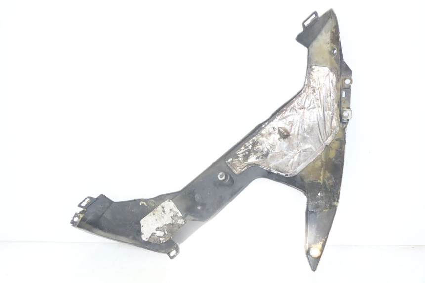 photo de RIGHT LOWER SIDE PANEL YAMAHA YZF R1 1000 (2007 - 2008) - Alternative perspective