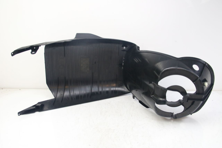 photo de LOWER BODY SHELL YAMAHA D'ELIGHT DELIGHT 125 (2017 - 2020) - Zoom on usage condition