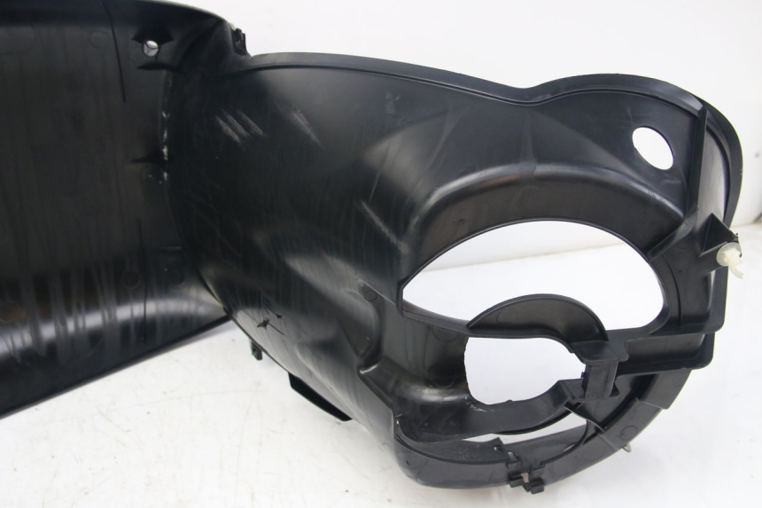 photo de LOWER BODY SHELL YAMAHA D'ELIGHT DELIGHT 125 (2017 - 2020) - Markings and original references