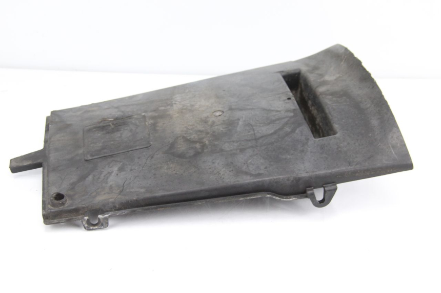 photo de LOWER PART OF THE BODY HONDA FES PANTHEON 125 (2003 - 2007) - Component detail