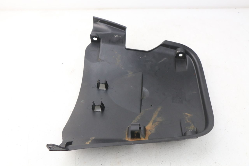 photo de BELLY PANEL SYM FIDDLE 3 III 50 (2014 - 2020) - Fixing points details