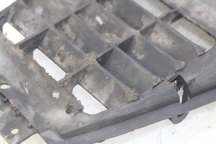 photo de LOWER BODY SHELL HONDA FJS SILVERWING SILVER WING 400 (2009 - 2016) - Alternative perspective