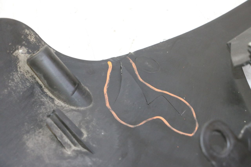 photo de LEFT BELLY PANEL QUADRO 4 4D 350 (2015 - 2018) - Alternative perspective