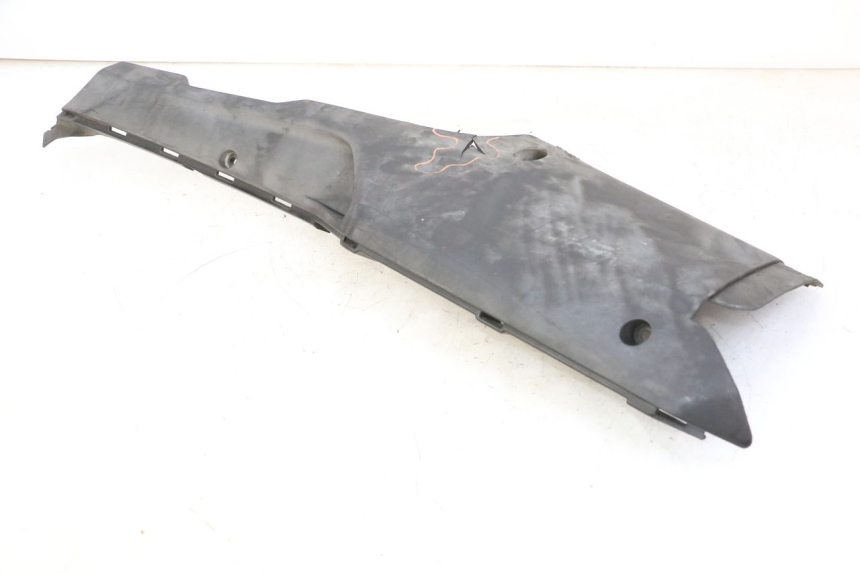 photo de LEFT BELLY PANEL QUADRO 4 4D 350 (2015 - 2018) - Surface and material condition