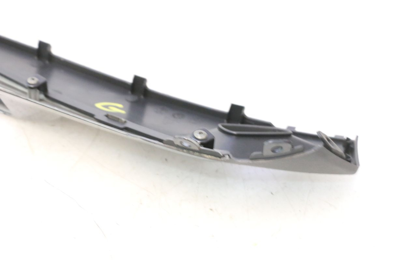 photo de LEFT BELLY PANEL KYMCO AGILITY CITY 16P 125 (2015 - 2024) - Distinctive features