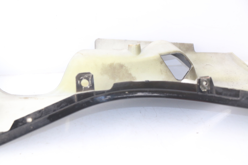 photo de LEFT LOWER FAIRING JONWAY AZTRAL 125 (2008 - 2017) - Detailed visual inspection