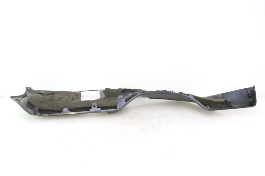 photo de LEFT BELLY PANEL SUZUKI BURGMAN EXECUTIVE ABS 650 (2006 - 2012) - Surface and material condition