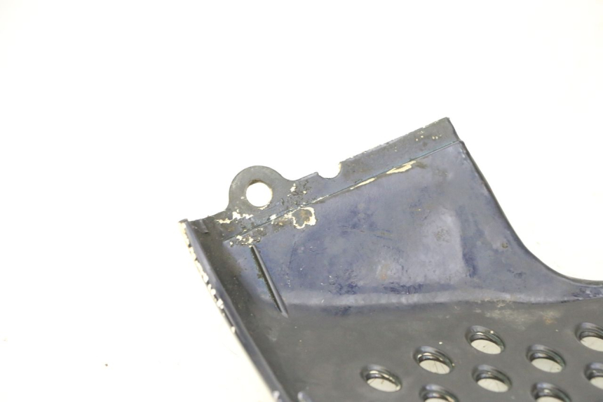 photo de LEFT BELLY PANEL HONDA CBR RR FIREBLADE 900 (1992 - 1994) - Technical close-up