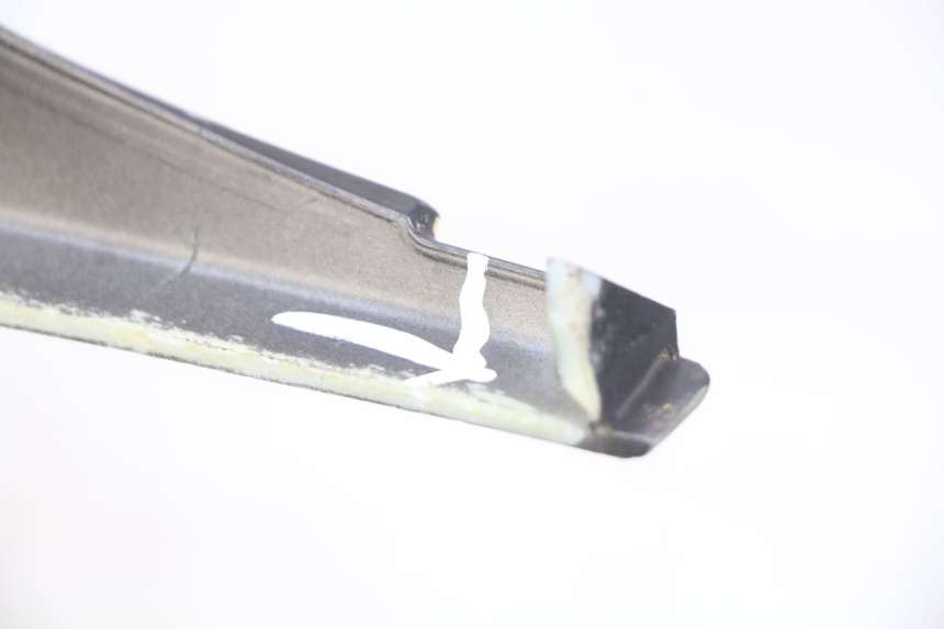 photo de LEFT LOWER FAIRING PEUGEOT CITYSTAR 125 (2011 - 2017) - Alternative perspective