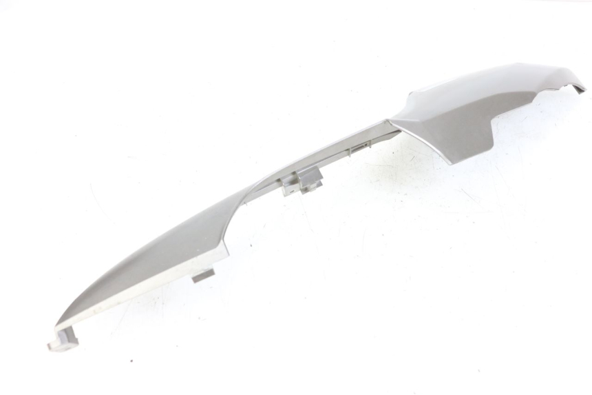 photo de LEFT LOWER FAIRING KYMCO DINK STREET 125 (2009 - 2014) - Technical close-up