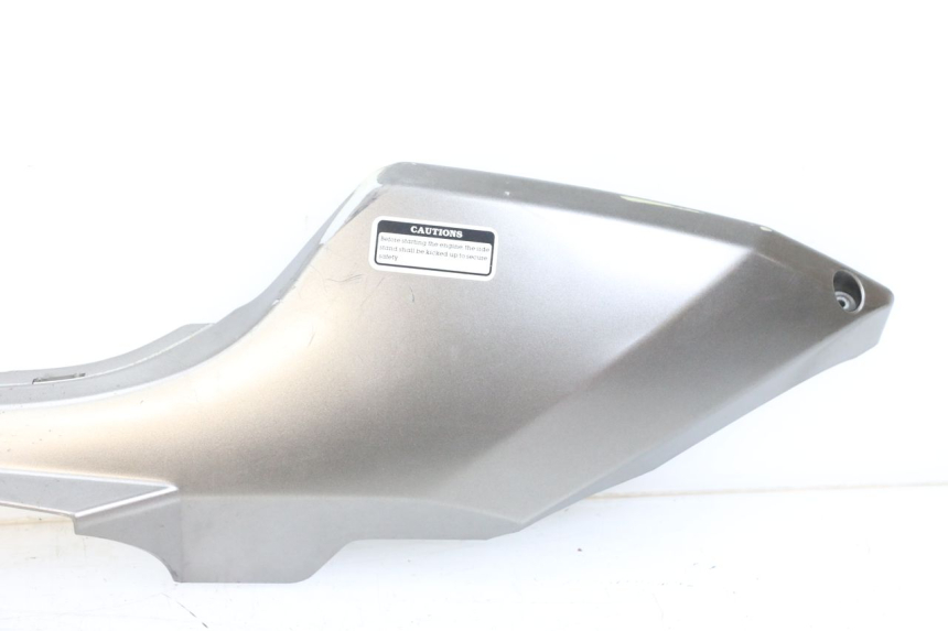 photo de LEFT LOWER FAIRING KYMCO DINK STREET 125 (2009 - 2014) - Surface and material condition
