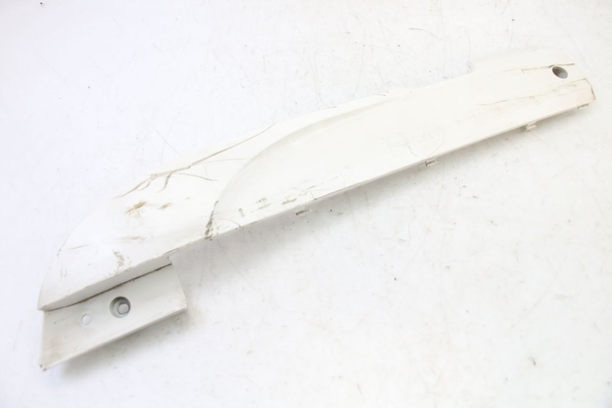 photo de LEFT LOWER FAIRING SYM FIDDLE 3 III 125 (2014 - 2020) - Fixing points details