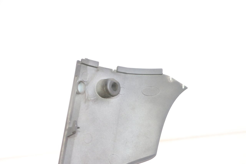 photo de LEFT BELLY PANEL SYM FIDDLE 3 III 50 (2014 - 2020) - Zoom on usage condition