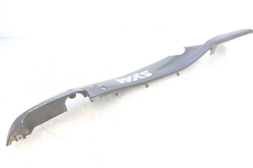 photo de LEFT BELLY PANEL SYM GTS EVO 125 (2009 - 2013) - Fixing points details