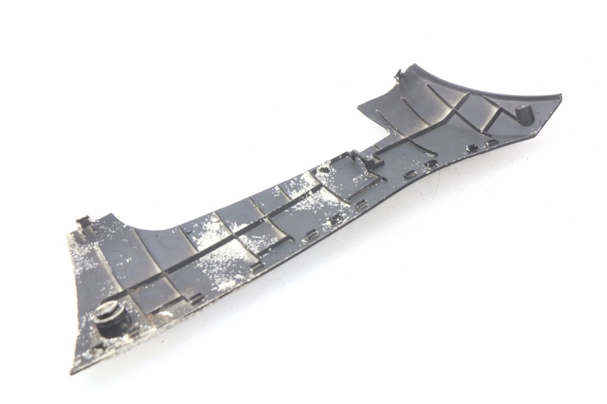 photo de LEFT LOWER FAIRING PEUGEOT KISBEE 2T 50 (2010 - 2017) - Alternative perspective