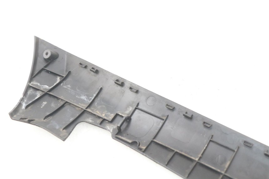 photo de LEFT LOWER FAIRING PEUGEOT KISBEE 2T 50 (2010 - 2017) - Component detail