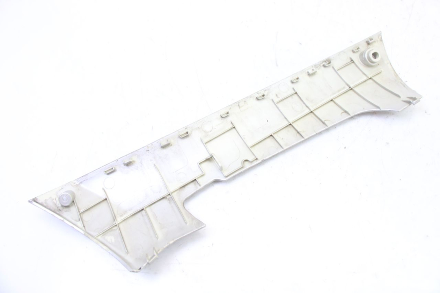 photo de LEFT LOWER FAIRING PEUGEOT KISBEE 4T 50 (2018 - 2022) - Alternative perspective