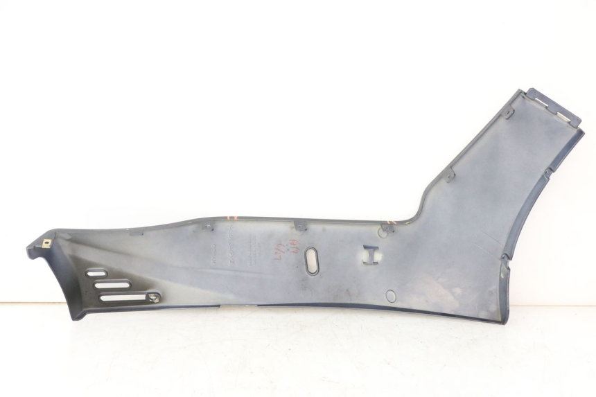 photo de LEFT BELLY PANEL KYMCO XCITING 500 (2007 - 2010) - Technical close-up