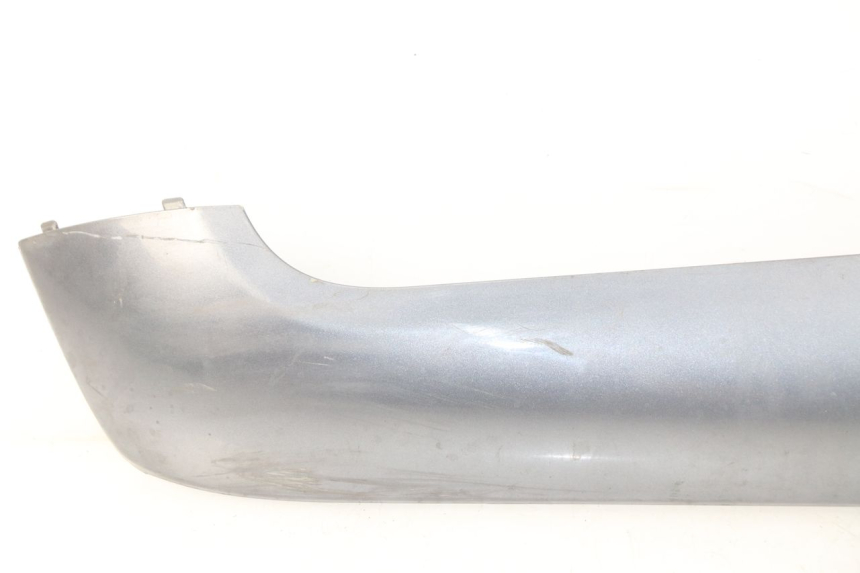 photo de LEFT BELLY PANEL KYMCO LIKE 4T 50 (2009 - 2018) - Fixing points details