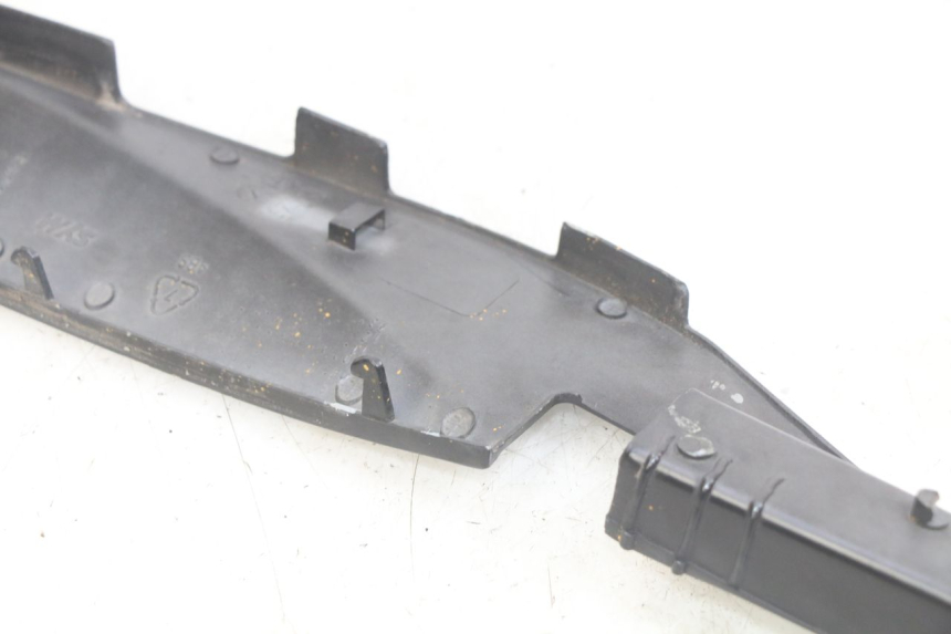 photo de LEFT LOWER FAIRING SYM MIO 50 (2011 - 2017) - Alternative perspective