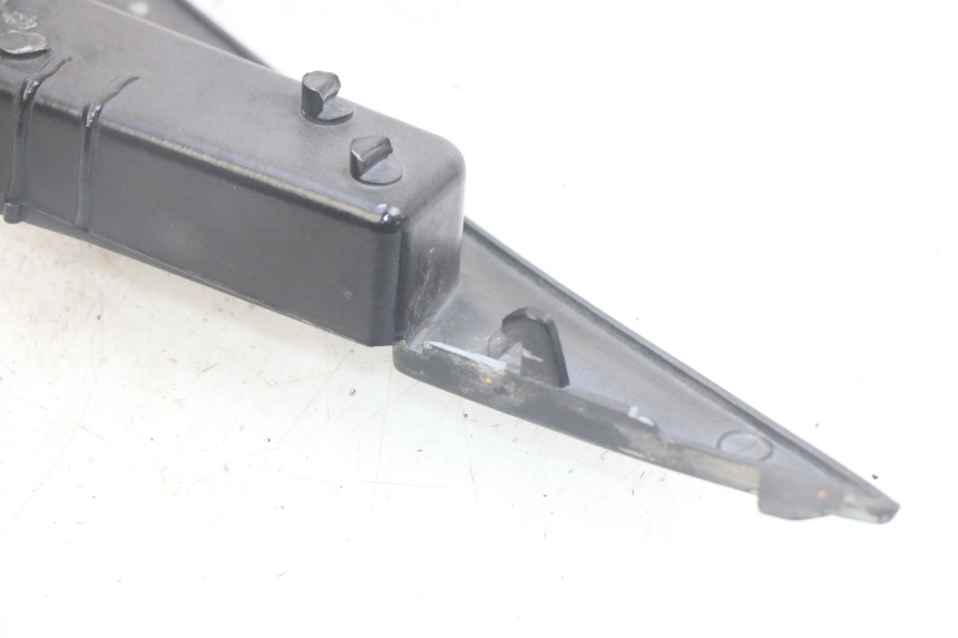 photo de LEFT LOWER FAIRING SYM MIO 50 (2011 - 2017) - Technical close-up