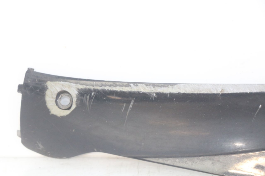 photo de LEFT LOWER FAIRING SYM MIO 50 (2011 - 2017) - Surface and material condition
