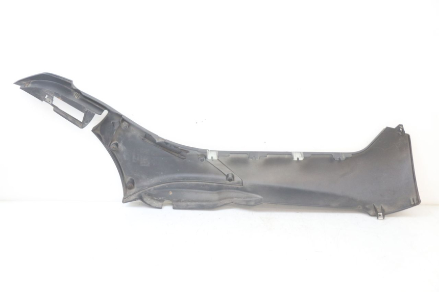 photo de LEFT BELLY PANEL PIAGGIO MP3 HPE 350 (2018 - 2020) - Fixing points details