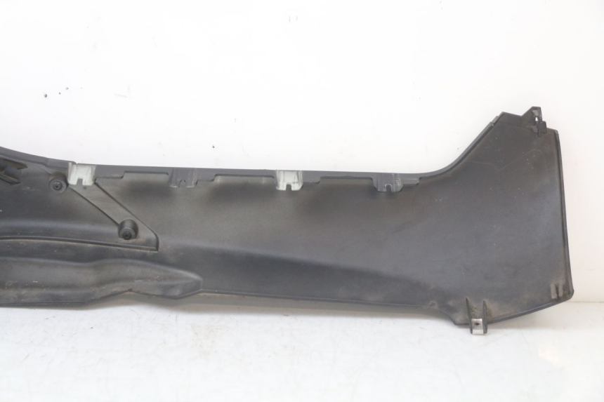 photo de LEFT BELLY PANEL PIAGGIO MP3 HPE 350 (2018 - 2020) - Checked used part
